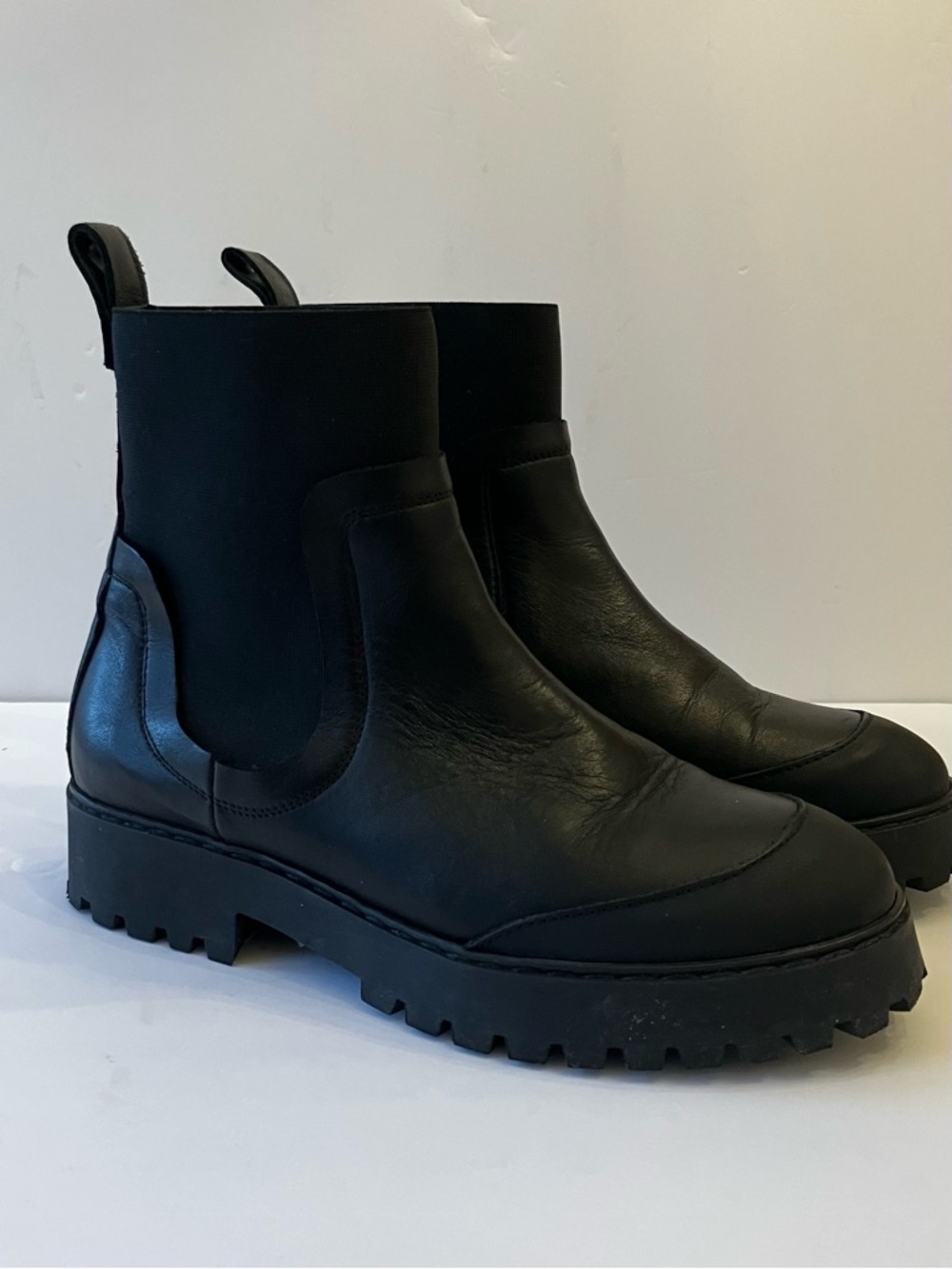 & Other Stories Black Chelsea Lug Boots